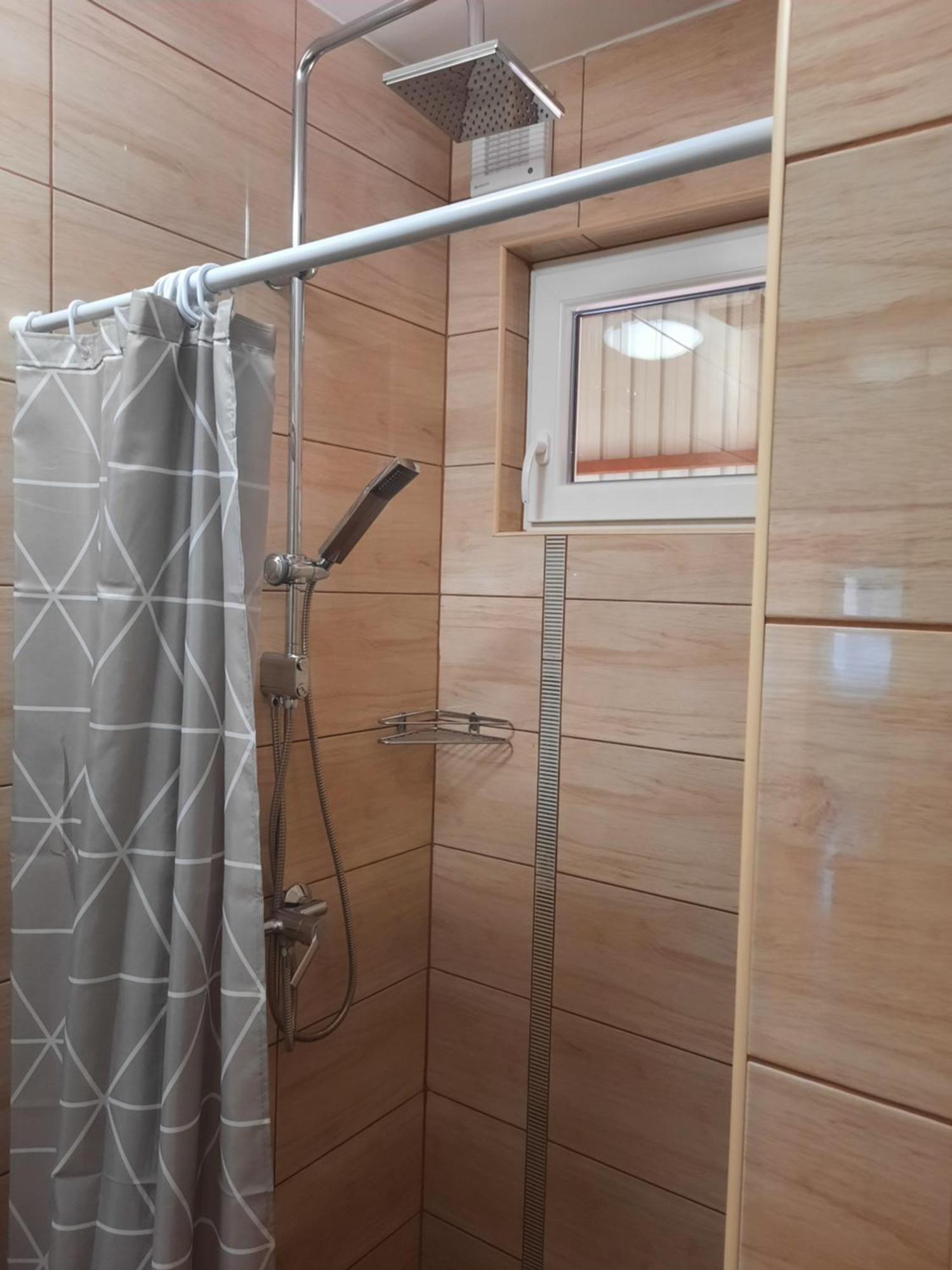 Appartamento Galeria Vendeghaz Hajdúszoboszló Esterno foto