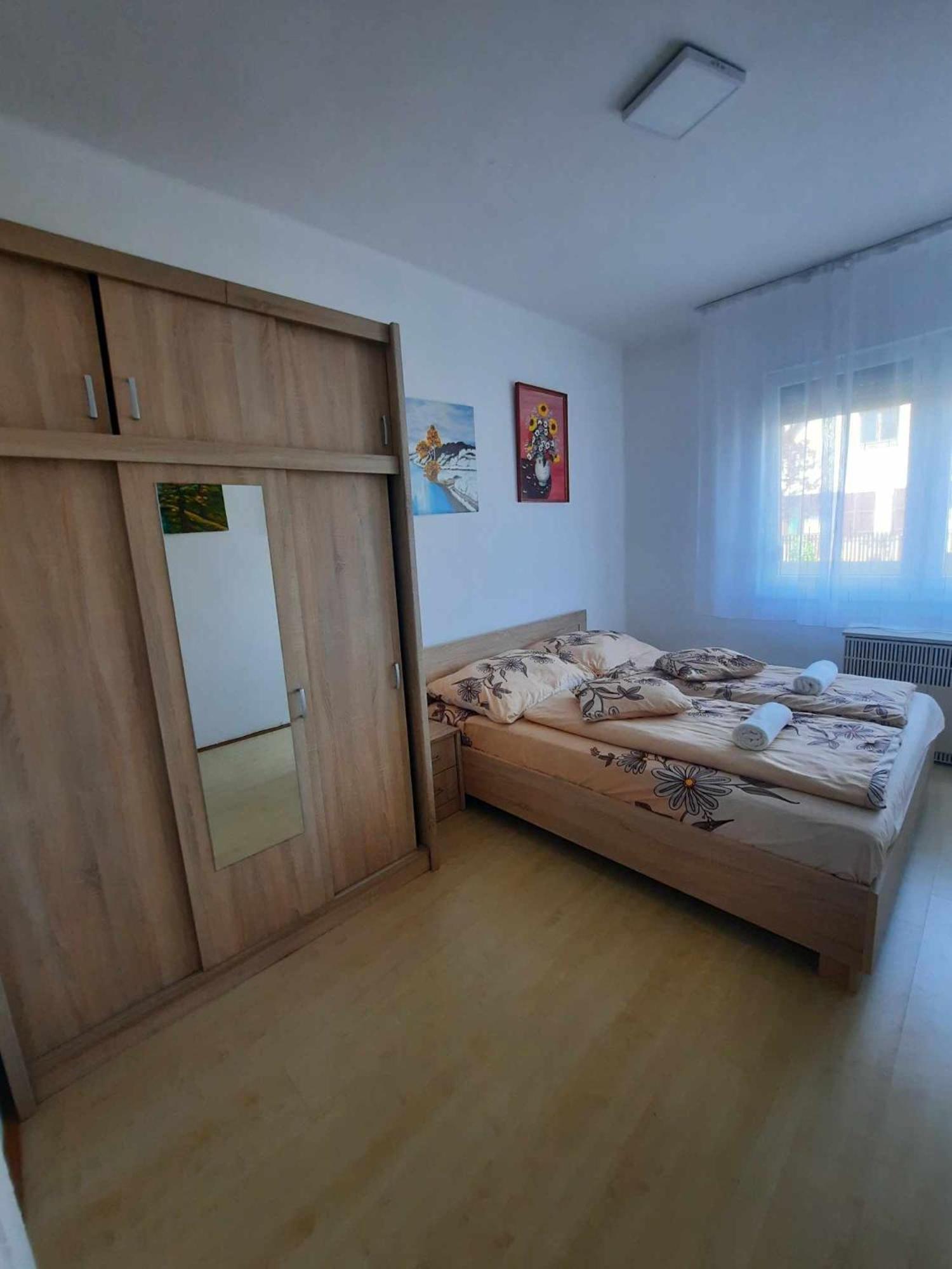 Appartamento Galeria Vendeghaz Hajdúszoboszló Esterno foto